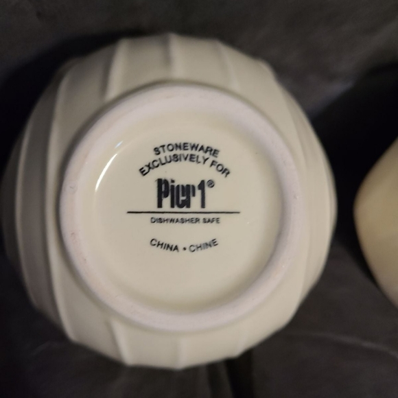 3pc Seashell Stoneware Bowls From Pier 1 - Picture 5 of 6